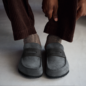 Mules façon mocassin en daim gris